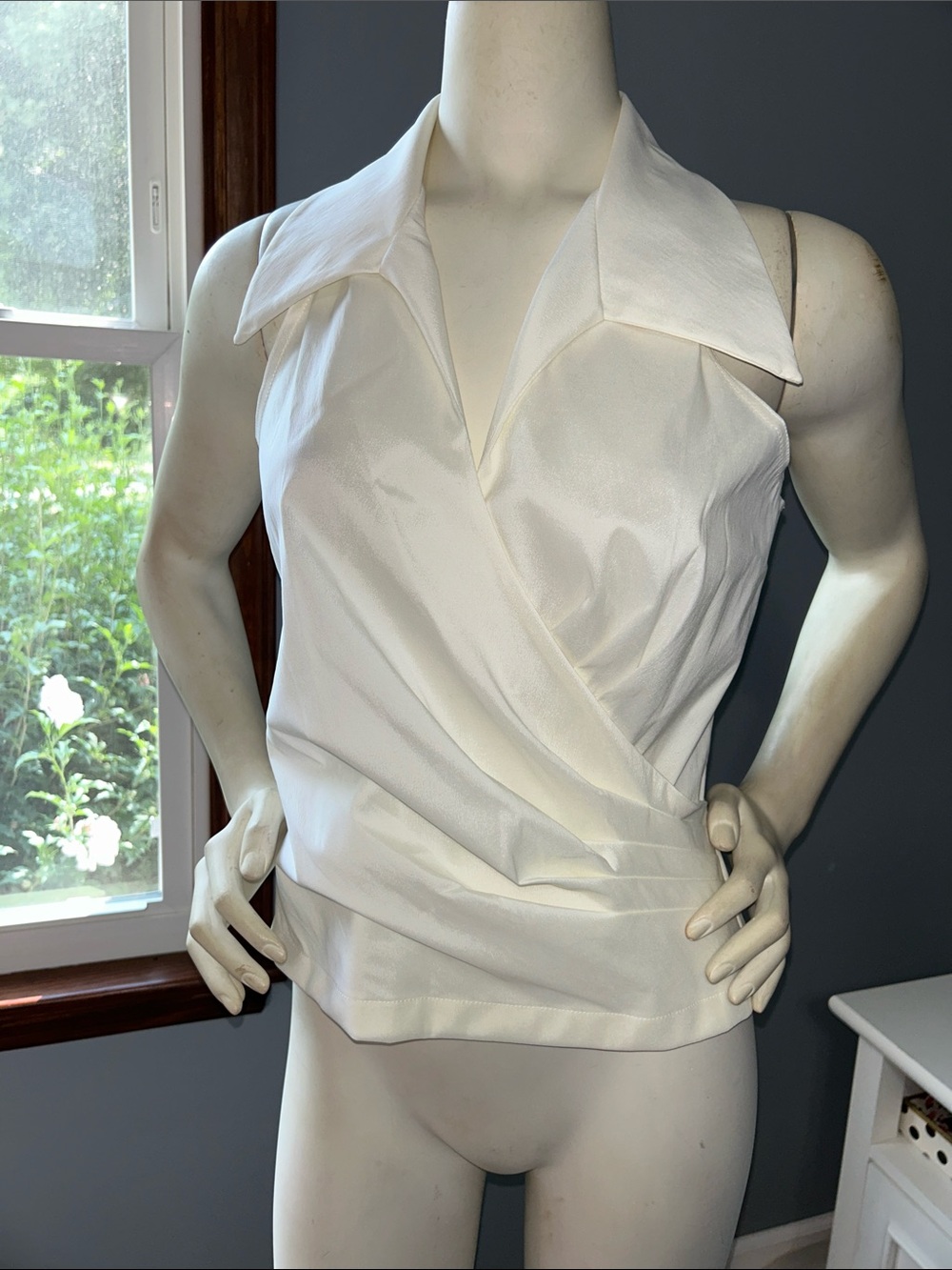 Cachet Vintage Ivory Sleeveless Wrap Collared Top